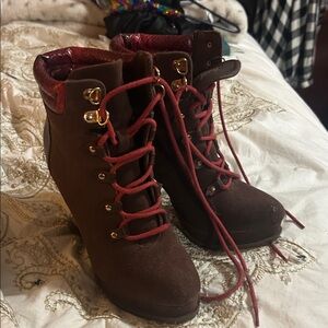 Heeled Boot - Womans 6.5